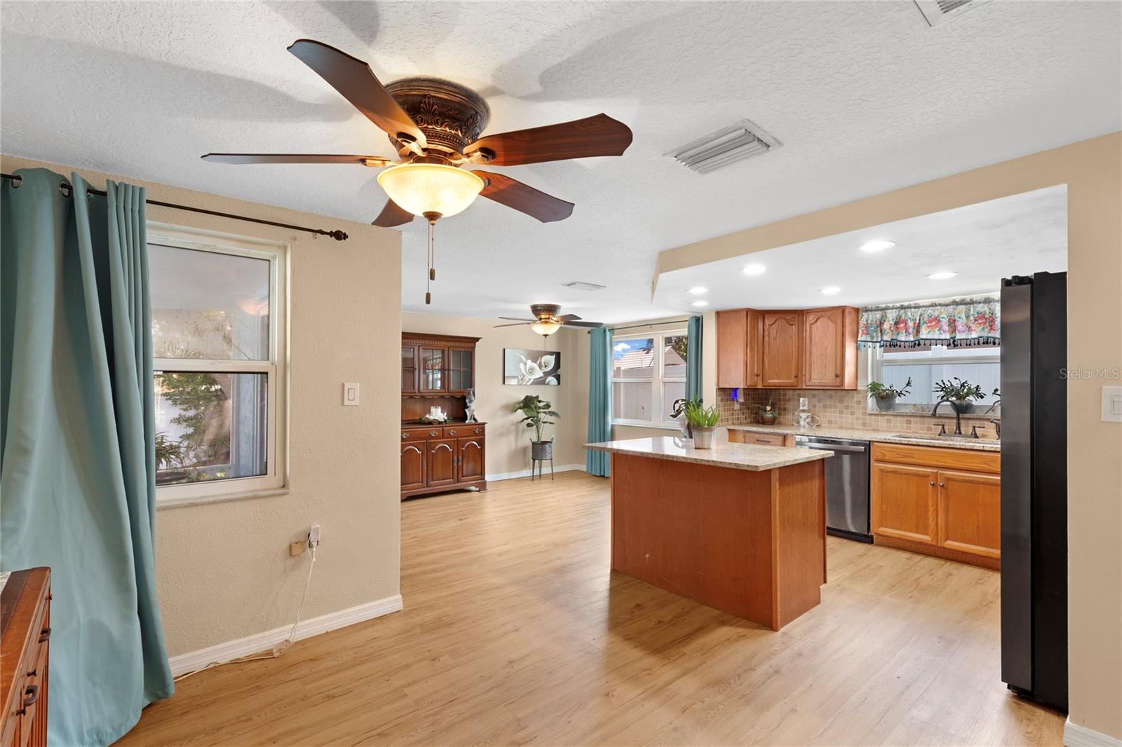 Image 9 of 38 For 9720 Gray Fox Lane