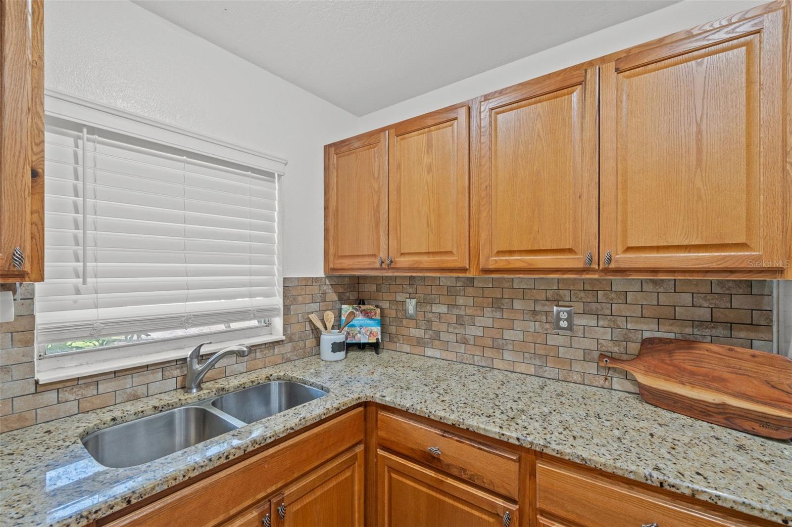 Image 18 of 33 For 9217 Maynard Avenue