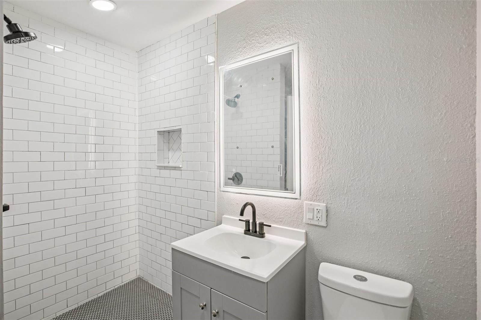 Image 15 of 28 For 1675 13th Avenue S