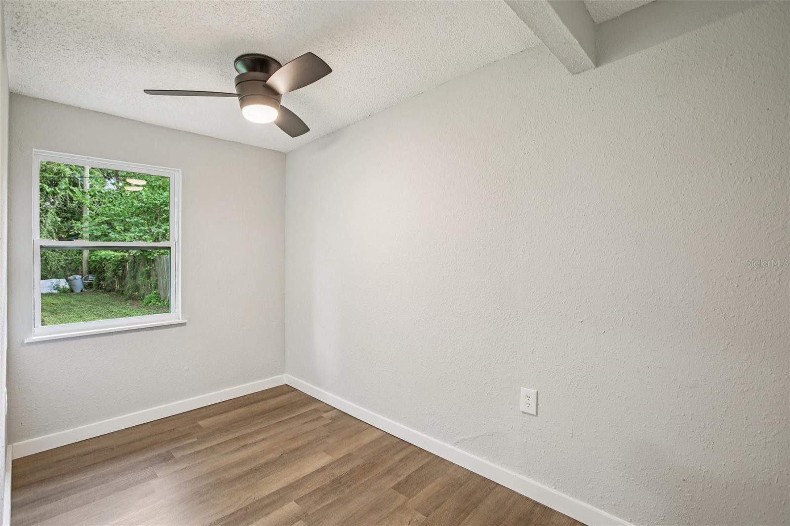 Image 17 of 28 For 1675 13th Avenue S