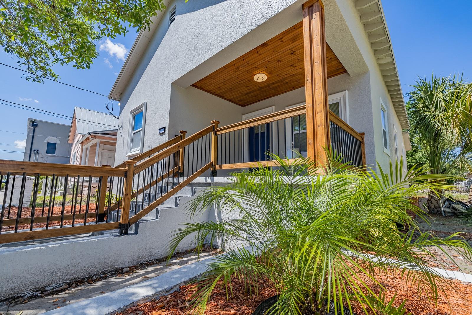 Image 56 of 67 For 2335 Beach Street