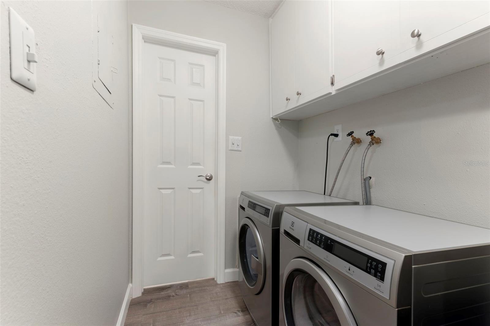 Image 10 of 31 For 1126 King Arthur Court 415