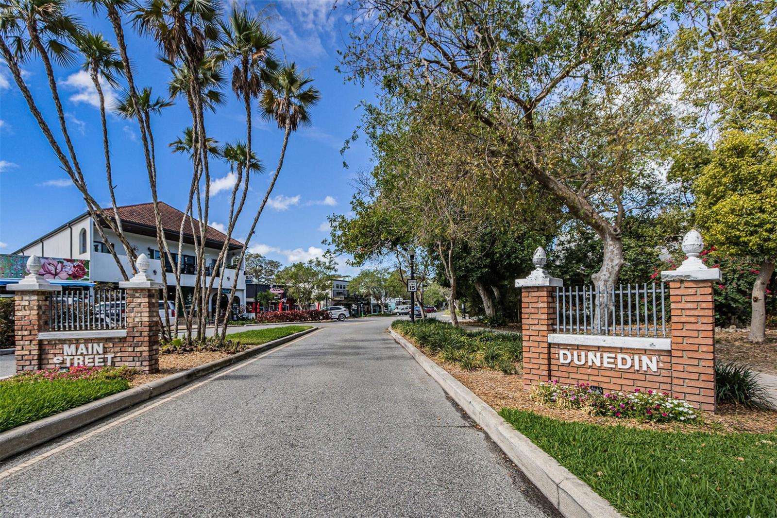 Image 25 of 31 For 1126 King Arthur Court 415