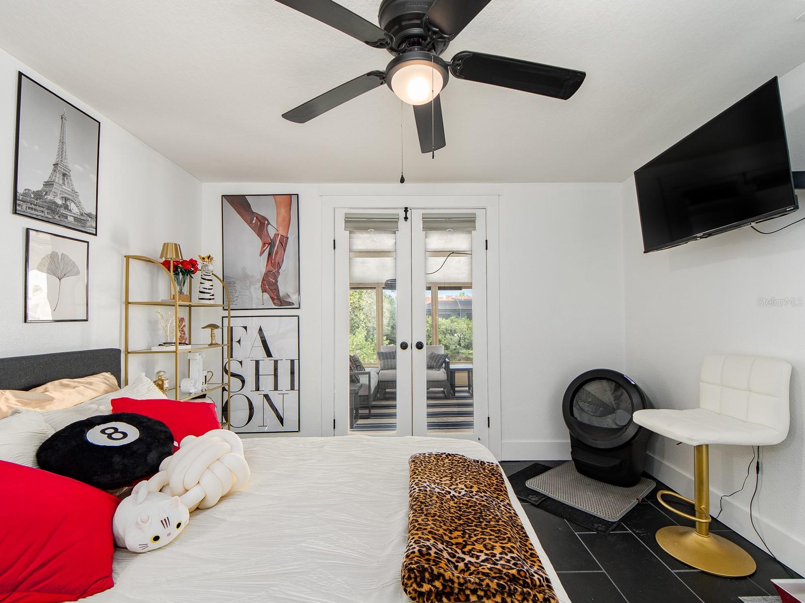 Listing photo id 27 for 9811 San Mateo Way