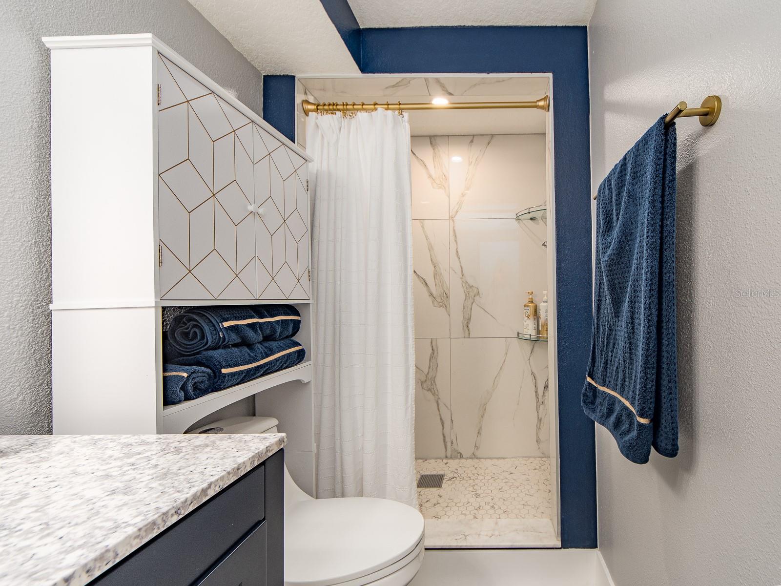 Listing photo id 31 for 9811 San Mateo Way