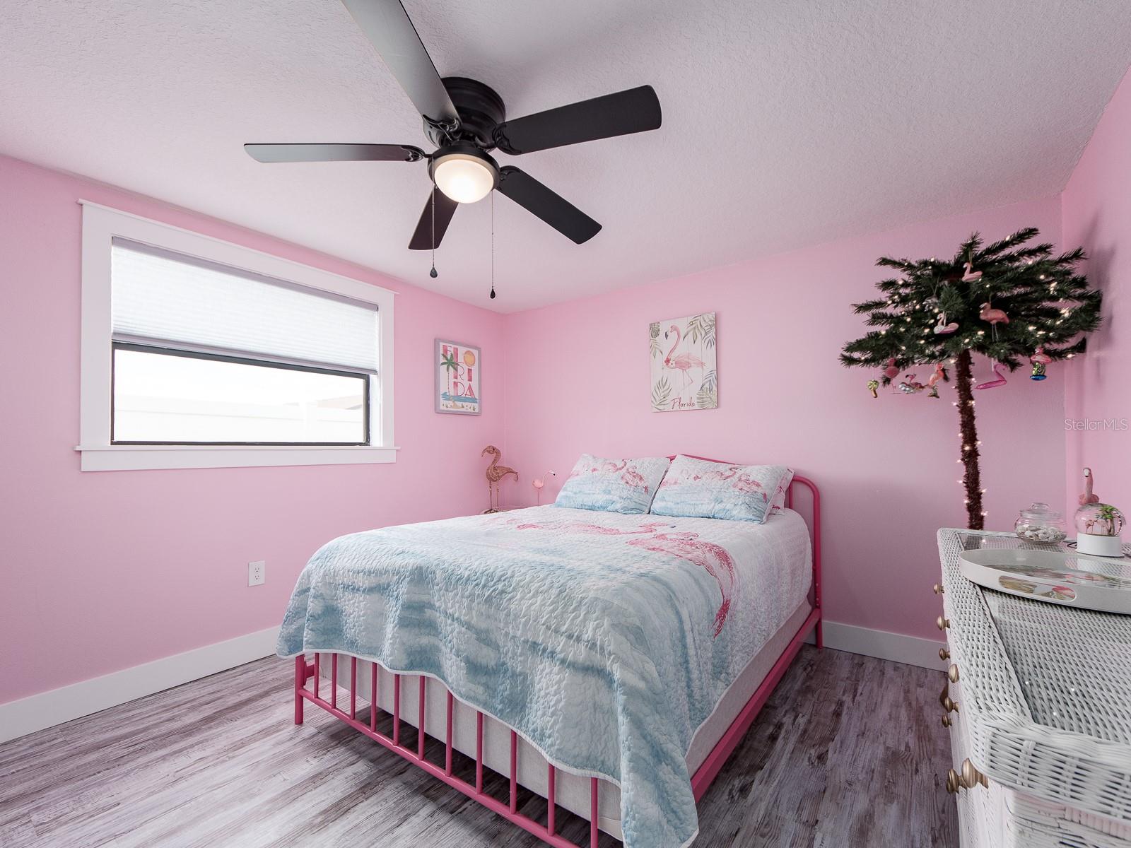 Listing photo id 33 for 9811 San Mateo Way