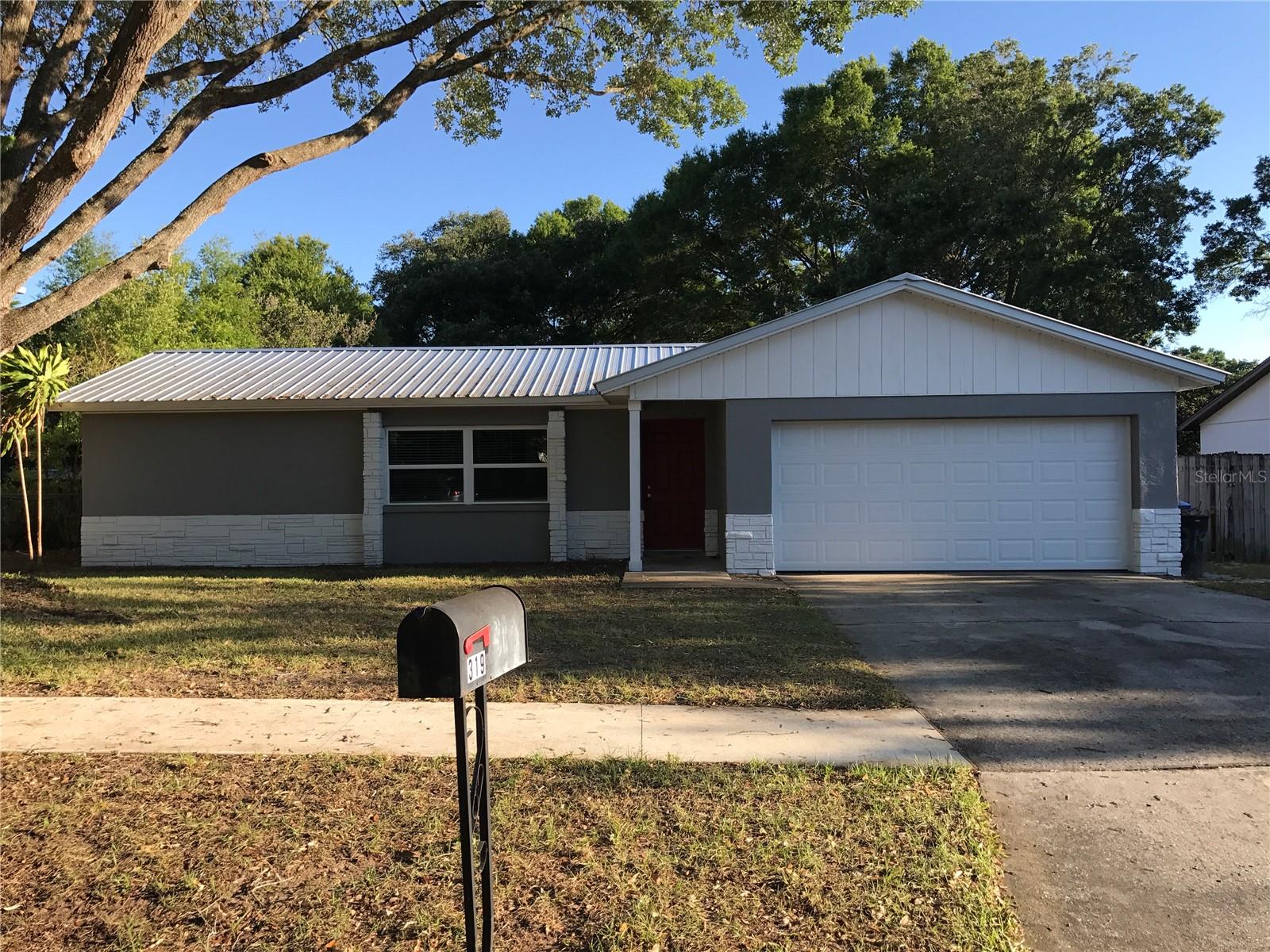 Details for 319 Black Oak Court, SEFFNER, FL 33584