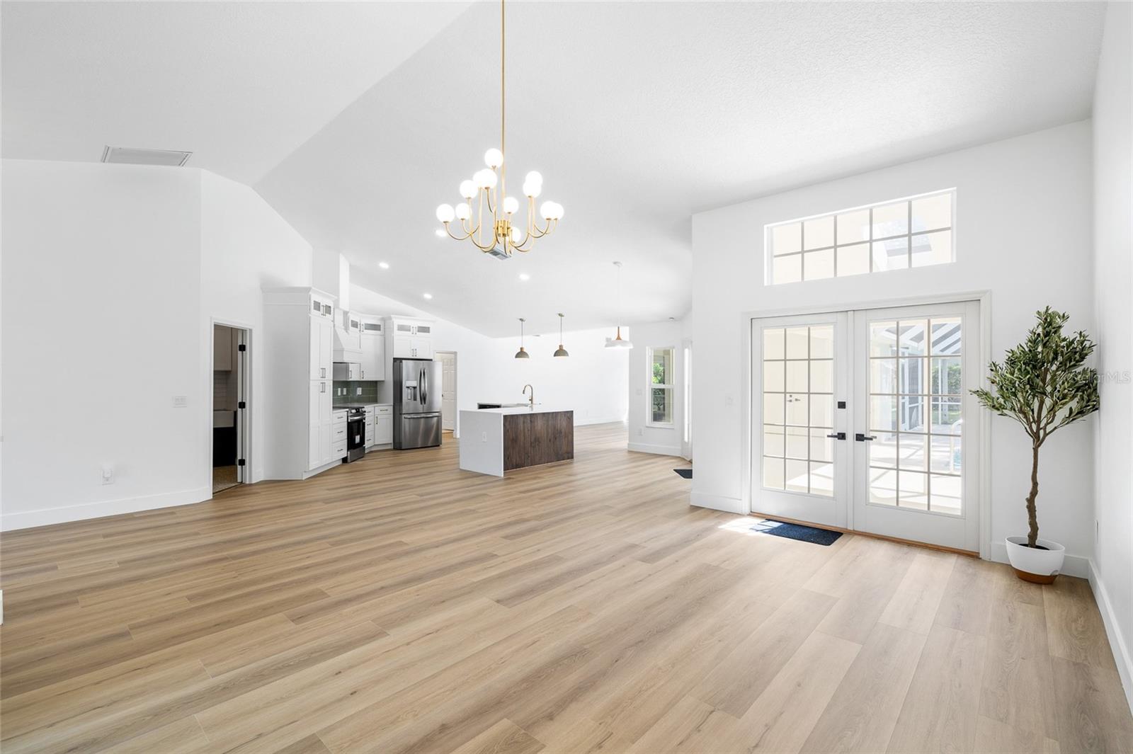 Image 10 of 54 For 2725 Onizuka Court
