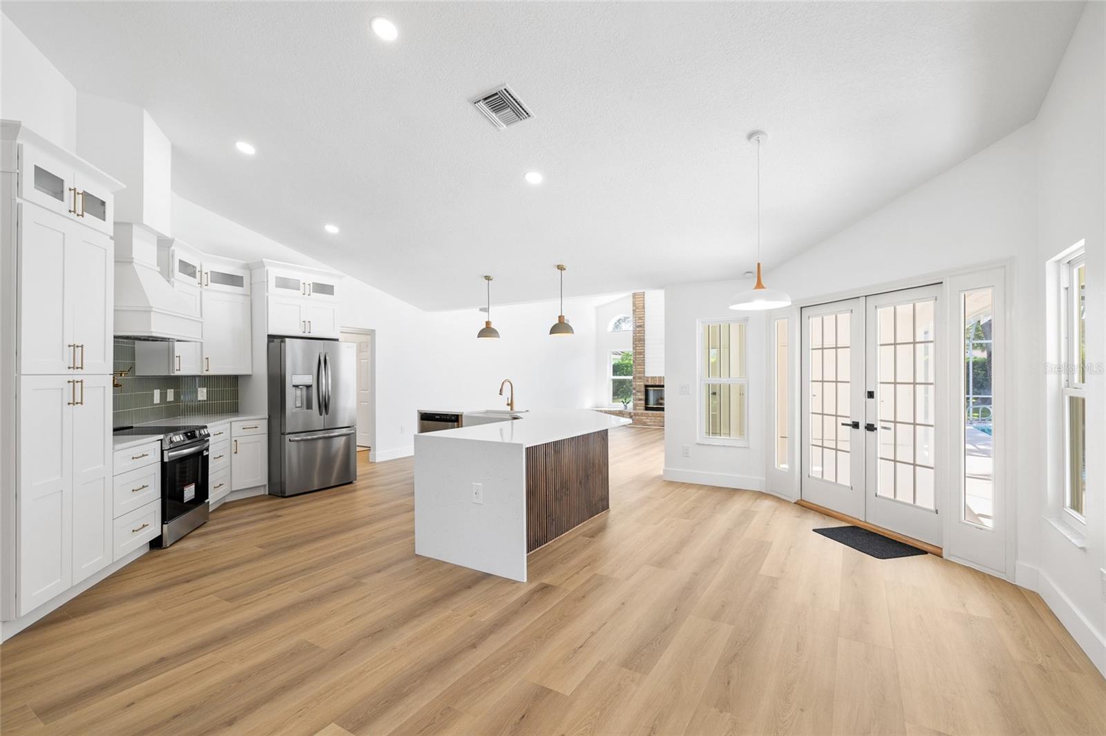 Image 11 of 54 For 2725 Onizuka Court