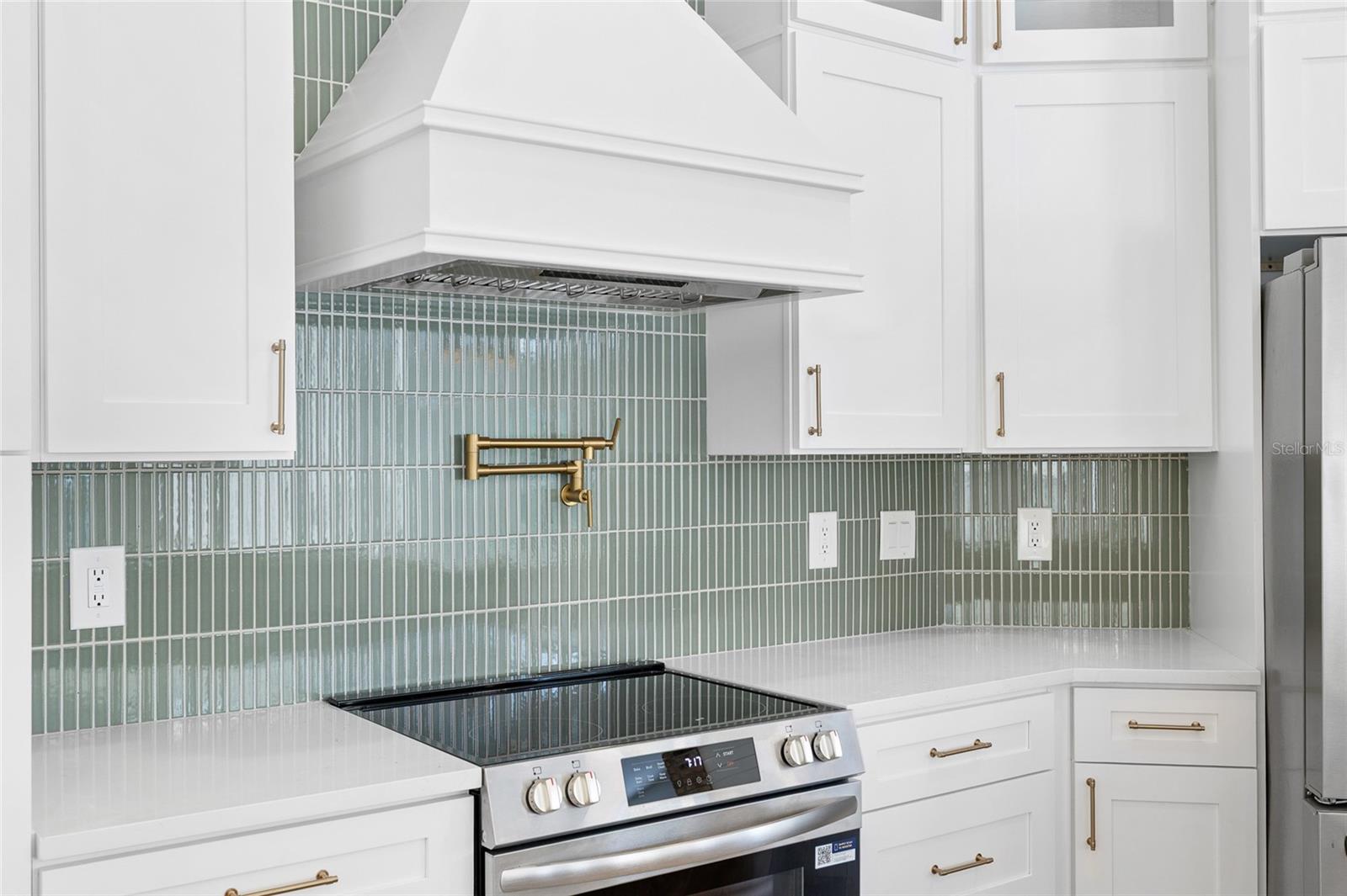 Image 18 of 54 For 2725 Onizuka Court
