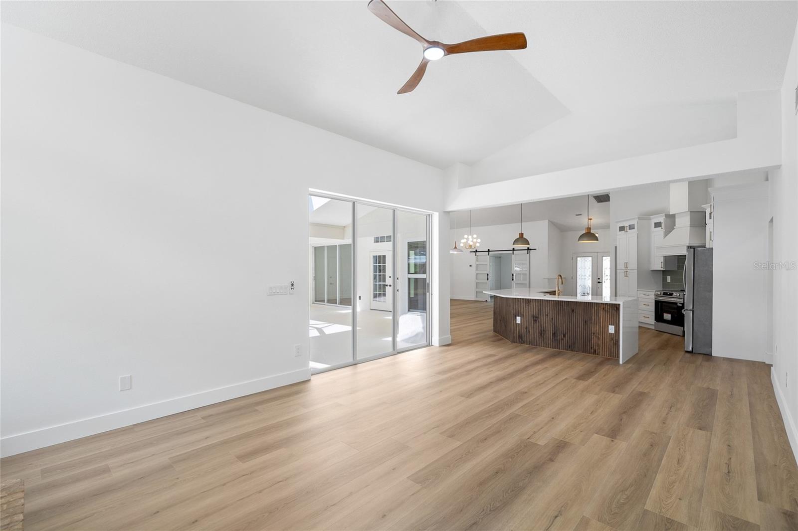 Image 19 of 54 For 2725 Onizuka Court