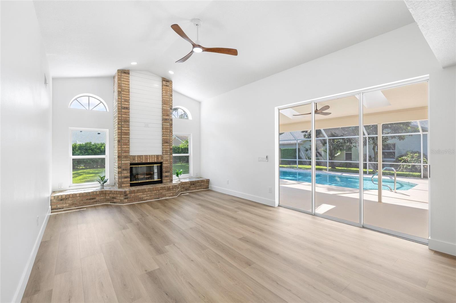 Image 21 of 54 For 2725 Onizuka Court
