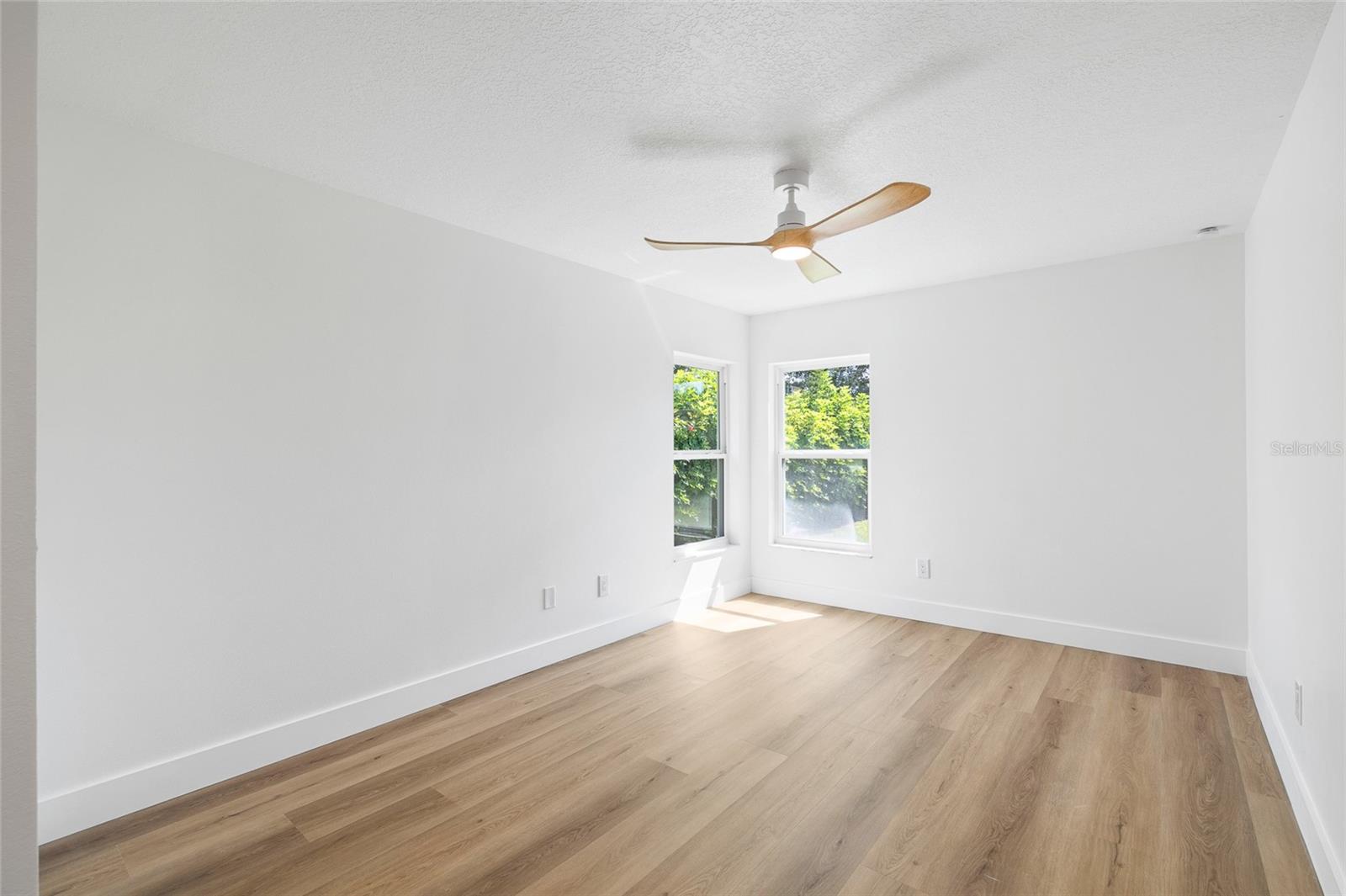 Image 29 of 54 For 2725 Onizuka Court