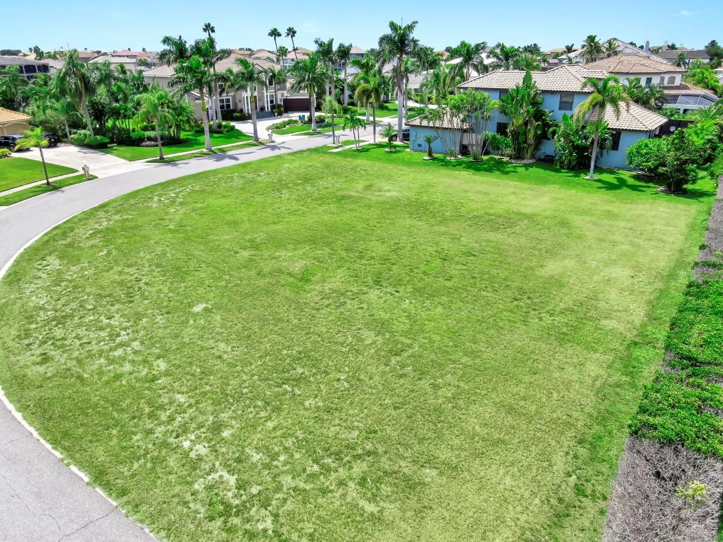 Image 4 of 17 For 6424 Rubia Circle