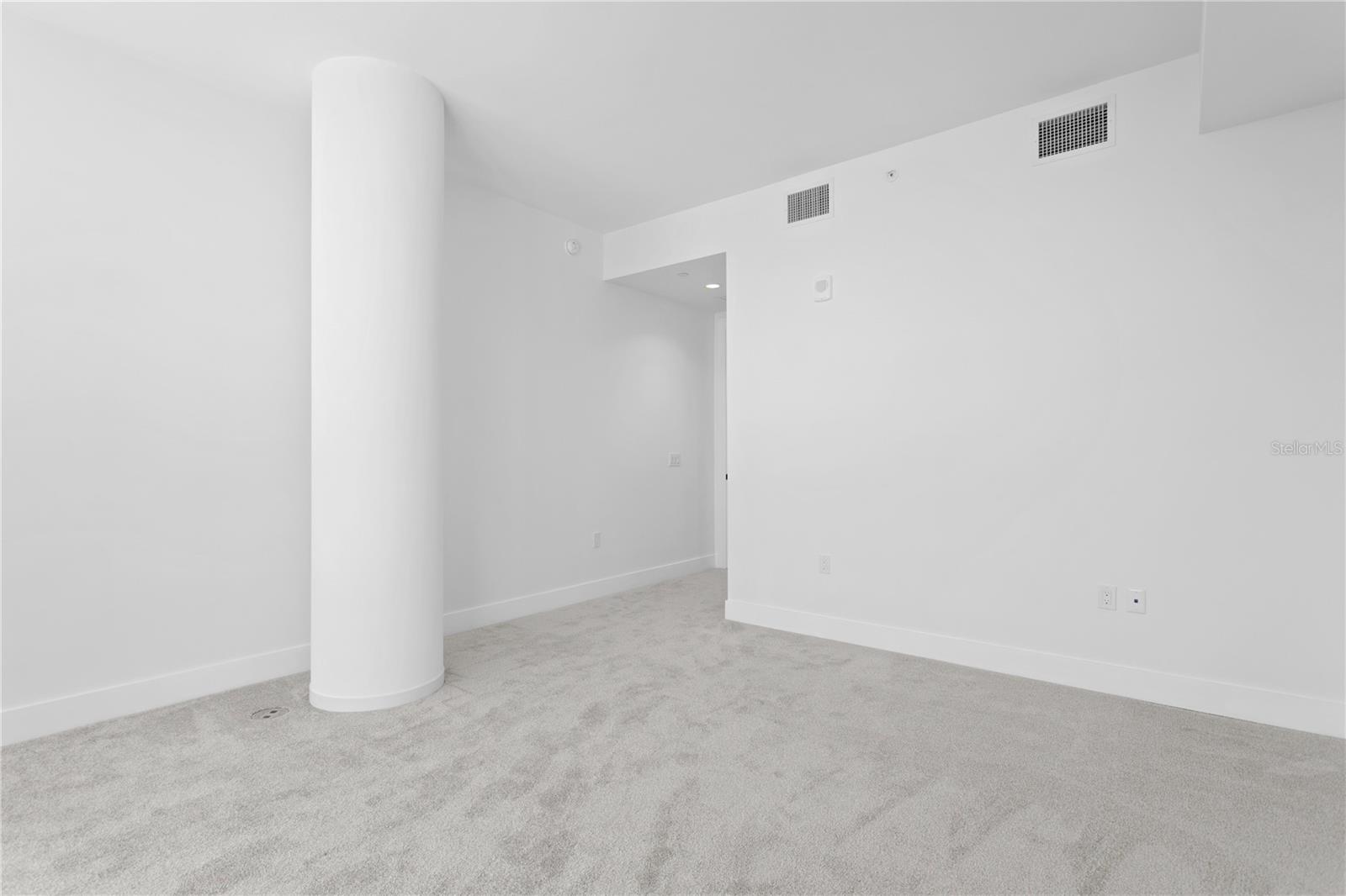 Image 35 of 72 For 777 3rd Avenue N 1204