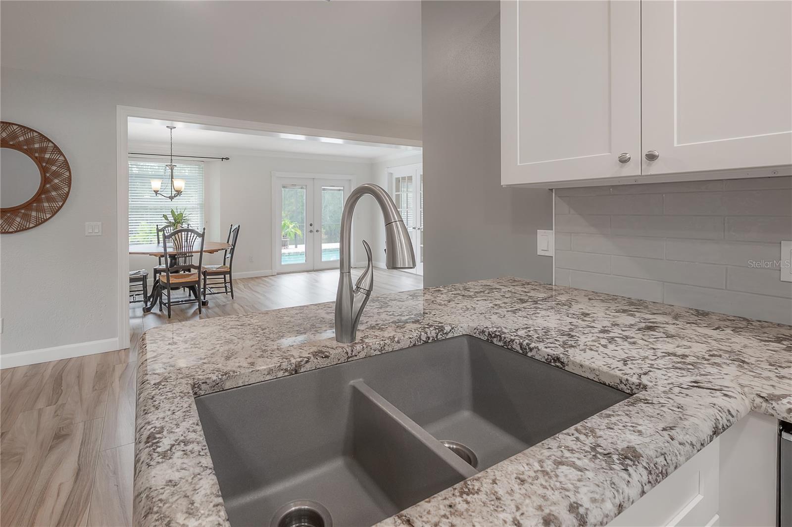 Image 15 of 39 For 6142 Caroline Drive