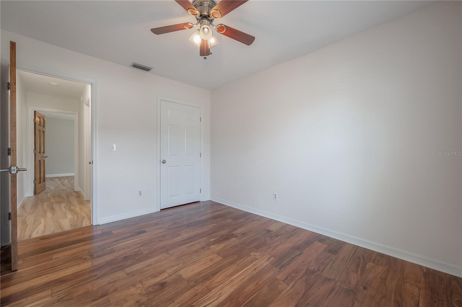 Image 22 of 39 For 6142 Caroline Drive