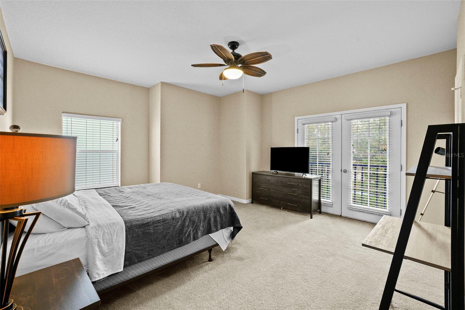 Image 24 of 43 For 3625 Bay Heights Way