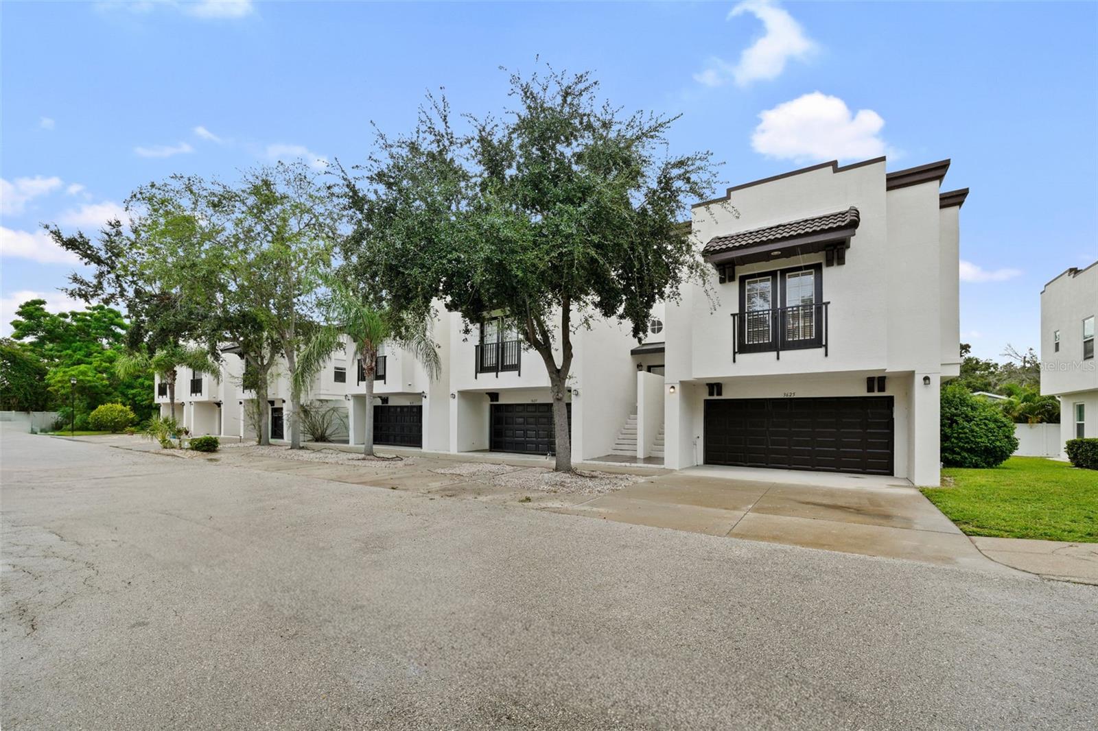 Image 3 of 43 For 3625 Bay Heights Way