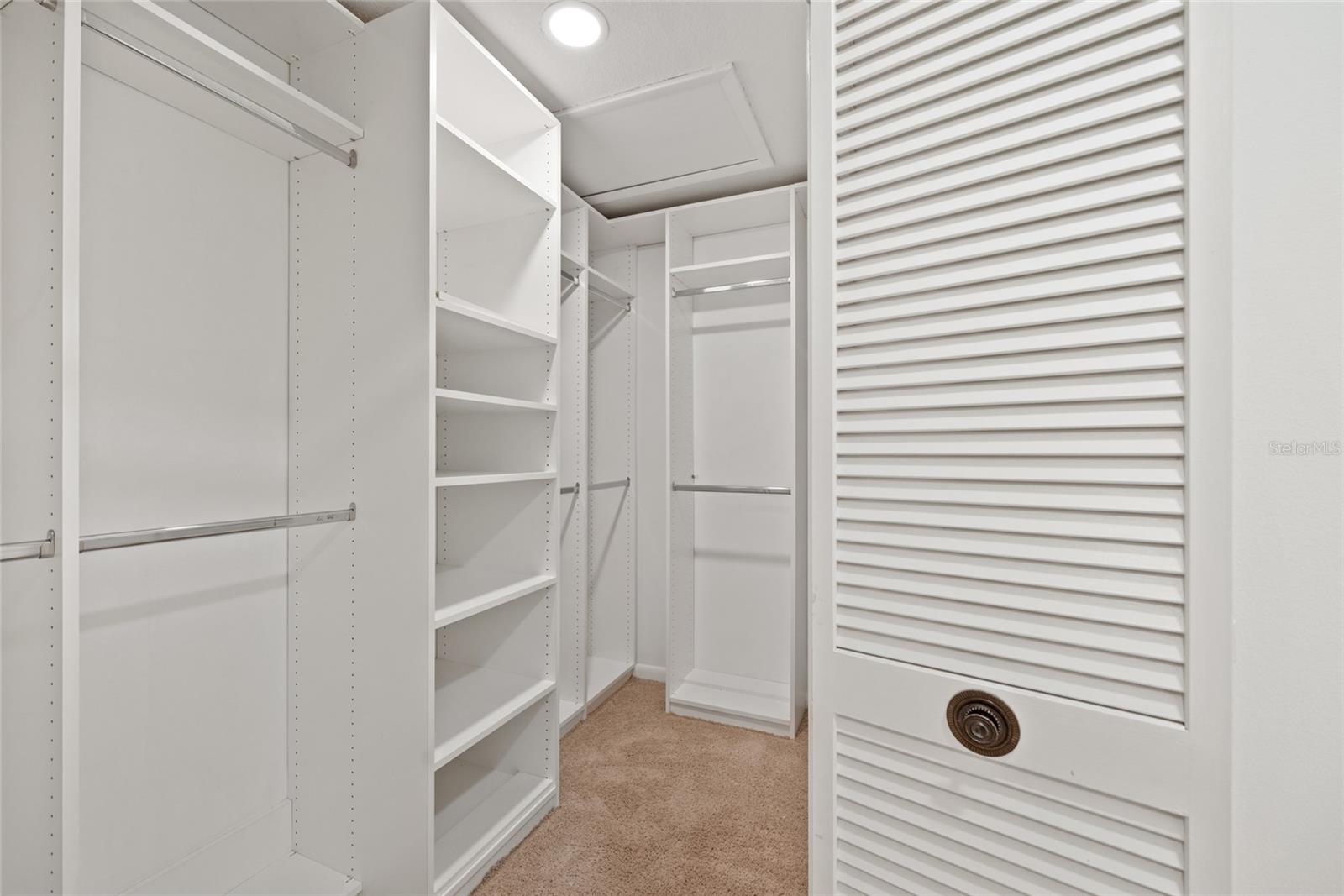 Listing photo id 18 for 4121 Crosswater Drive