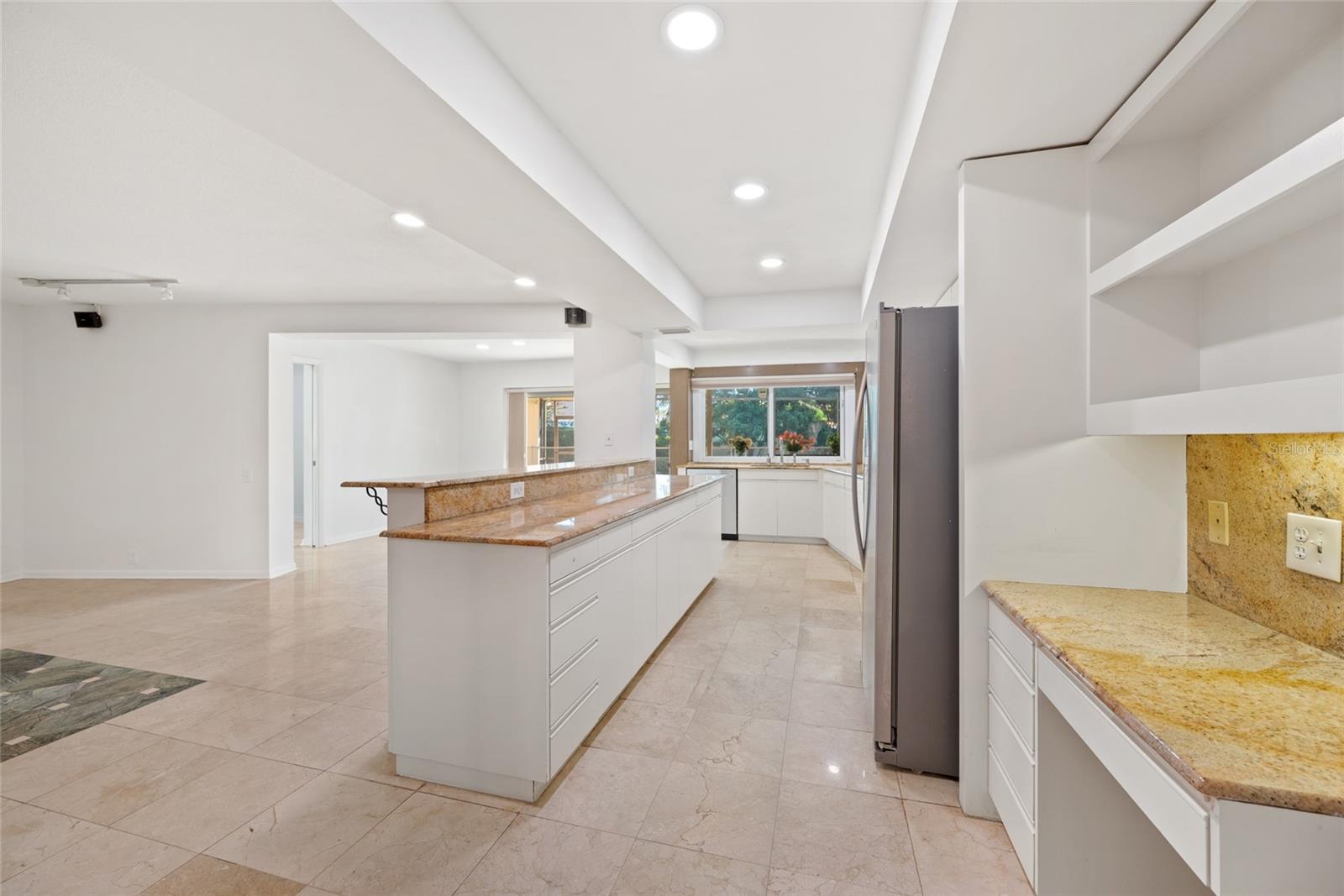 Listing photo id 24 for 4121 Crosswater Drive