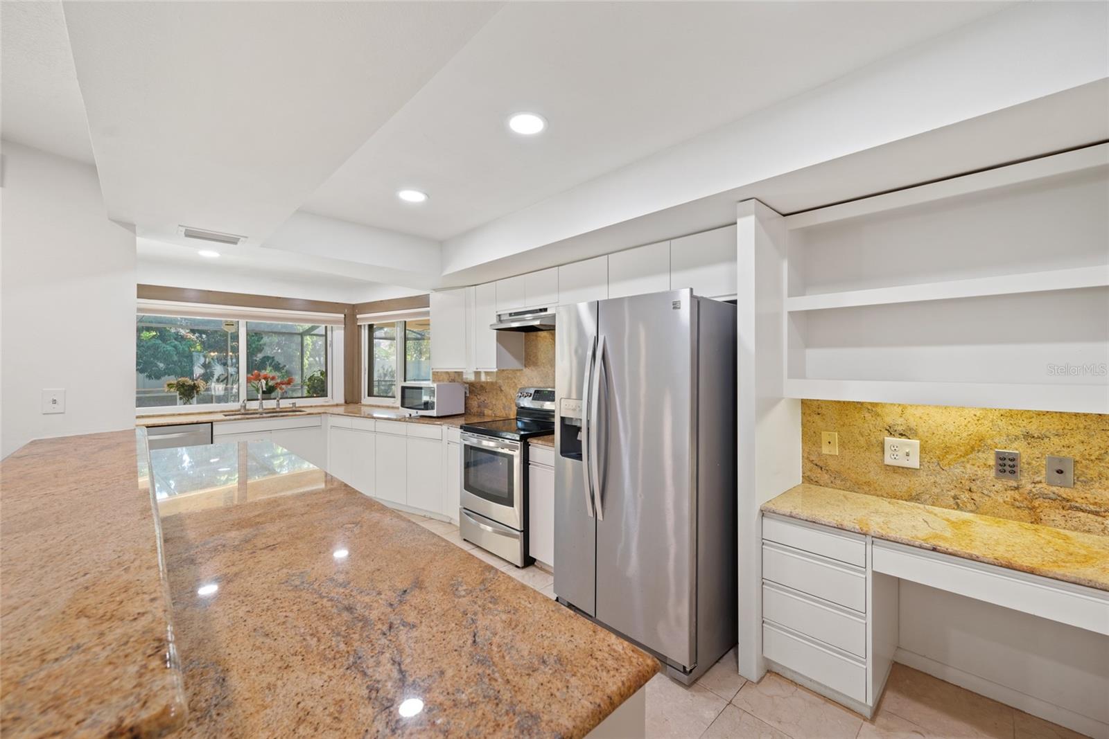 Listing photo id 31 for 4121 Crosswater Drive