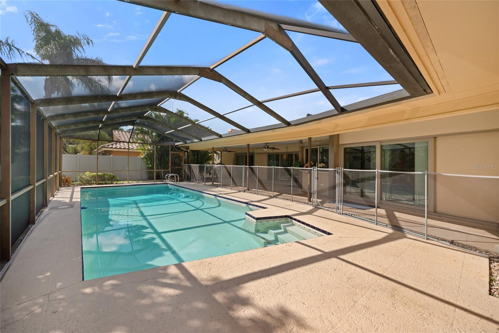 Listing photo id 46 for 4121 Crosswater Drive