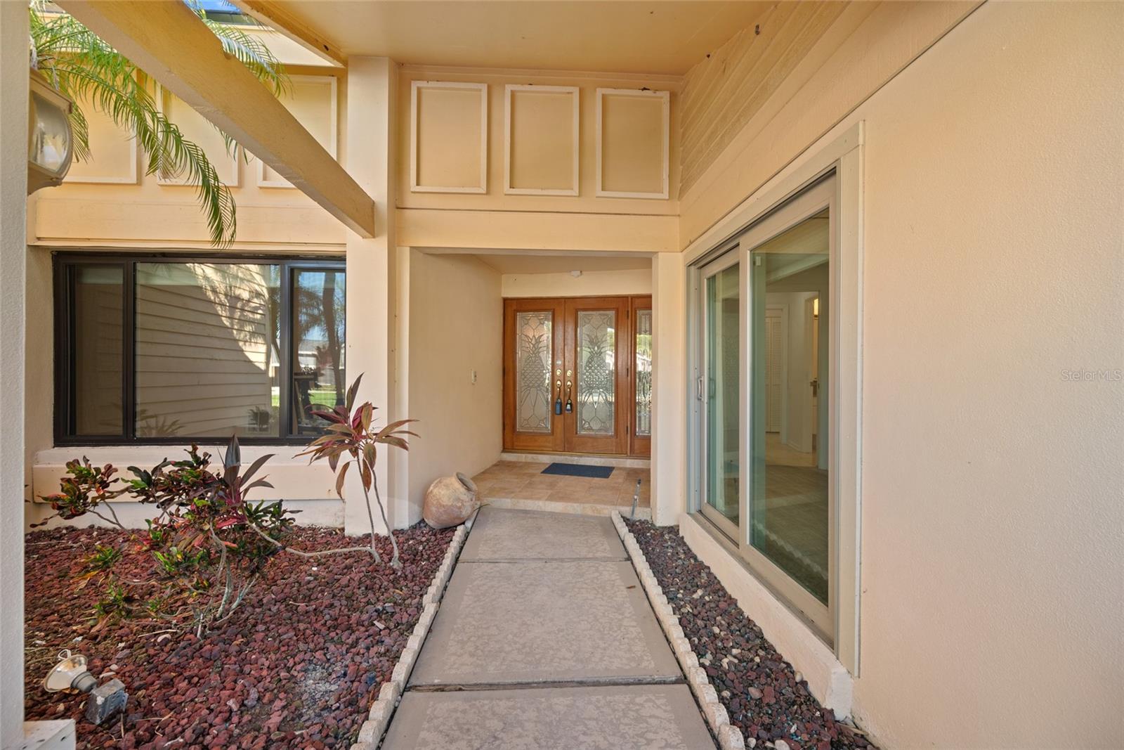 Listing photo id 5 for 4121 Crosswater Drive