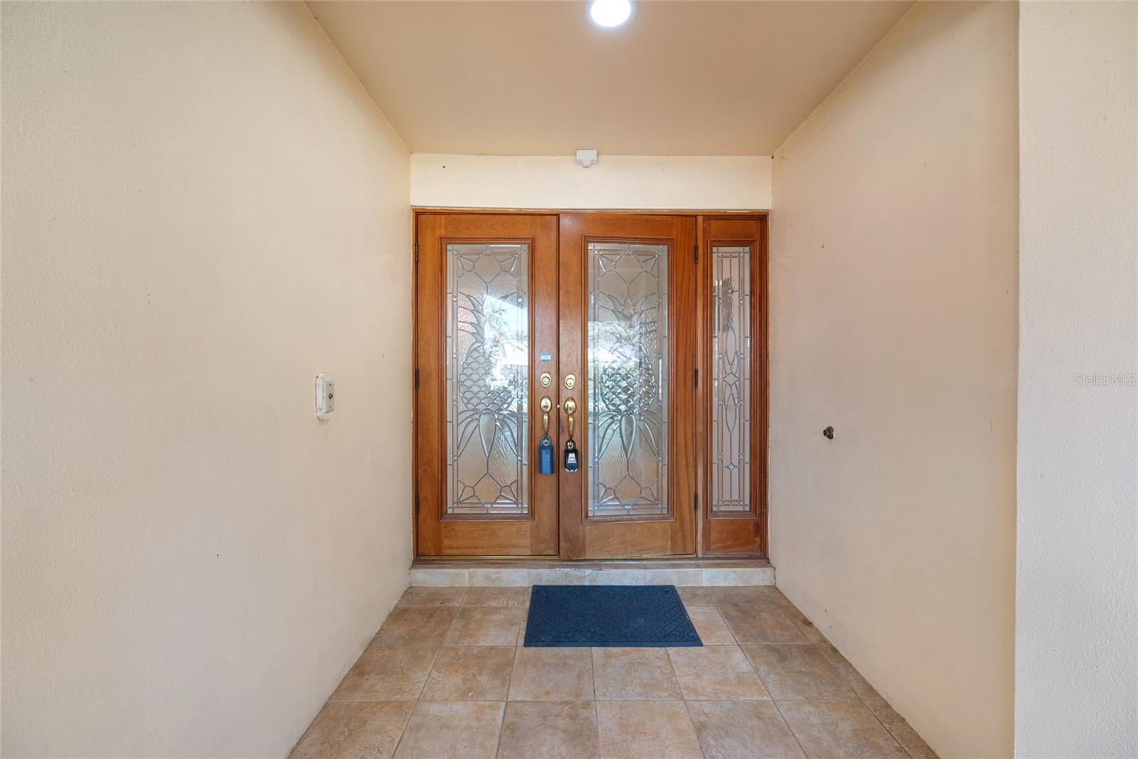 Listing photo id 6 for 4121 Crosswater Drive