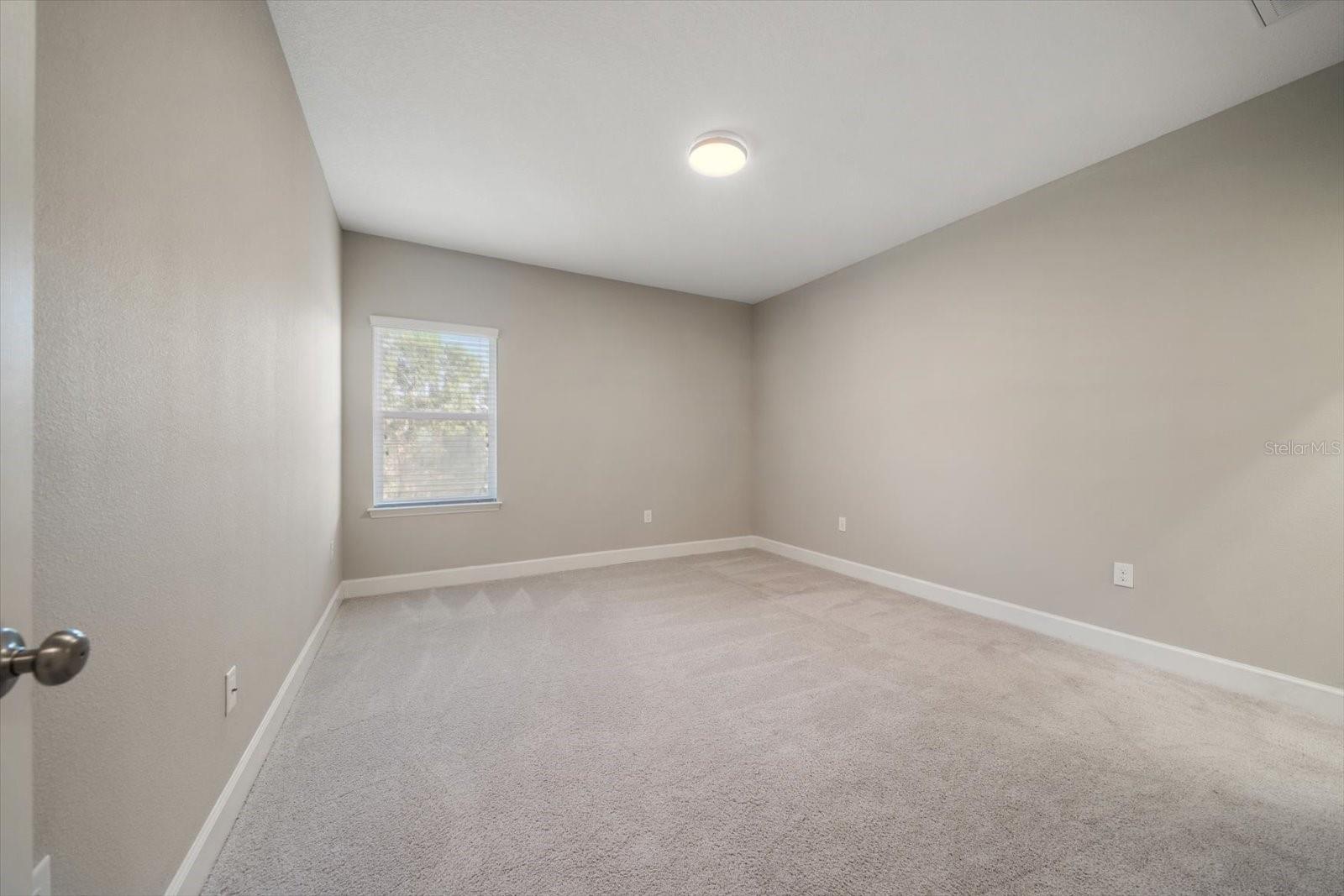 Image 34 of 40 For 8735 Terracina Lake Drive