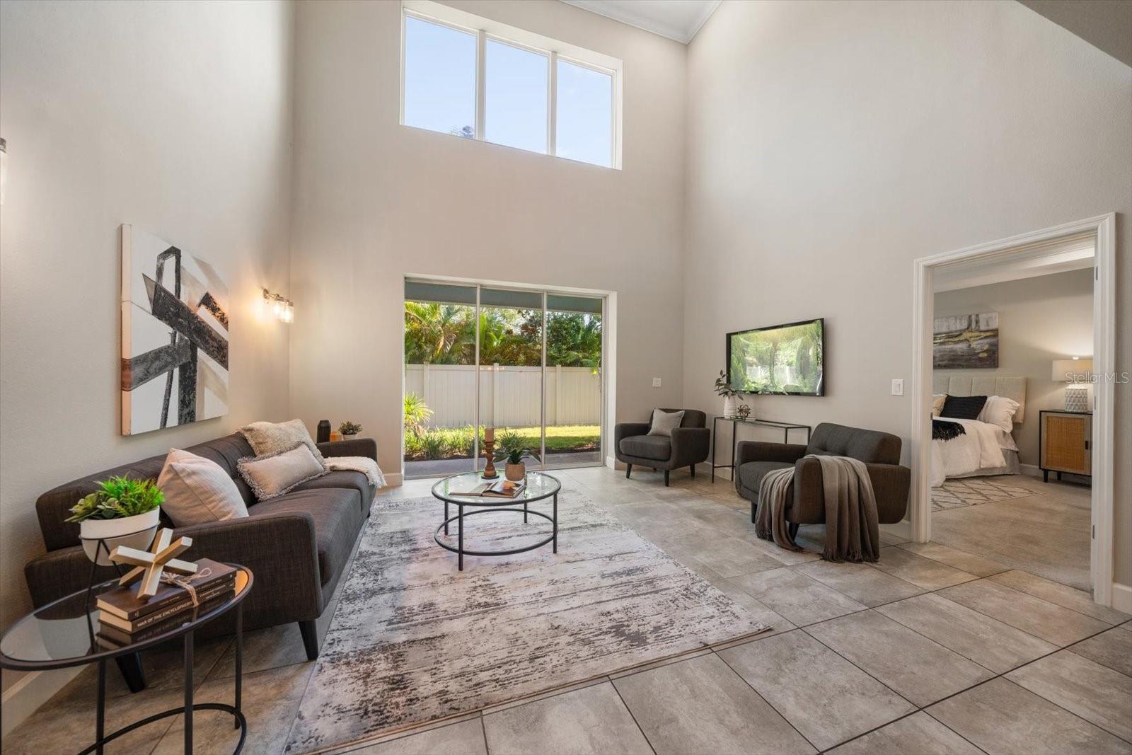 Image 8 of 40 For 8735 Terracina Lake Drive