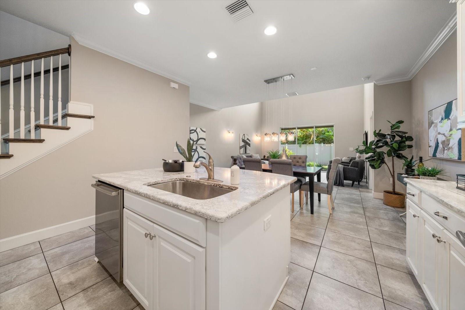 Image 9 of 40 For 8735 Terracina Lake Drive