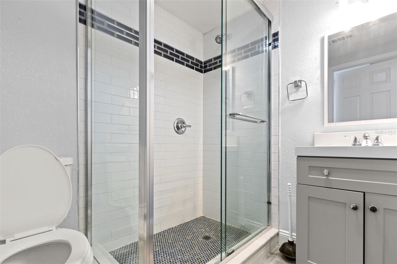 Image 21 of 46 For 13916 Sommers Avenue