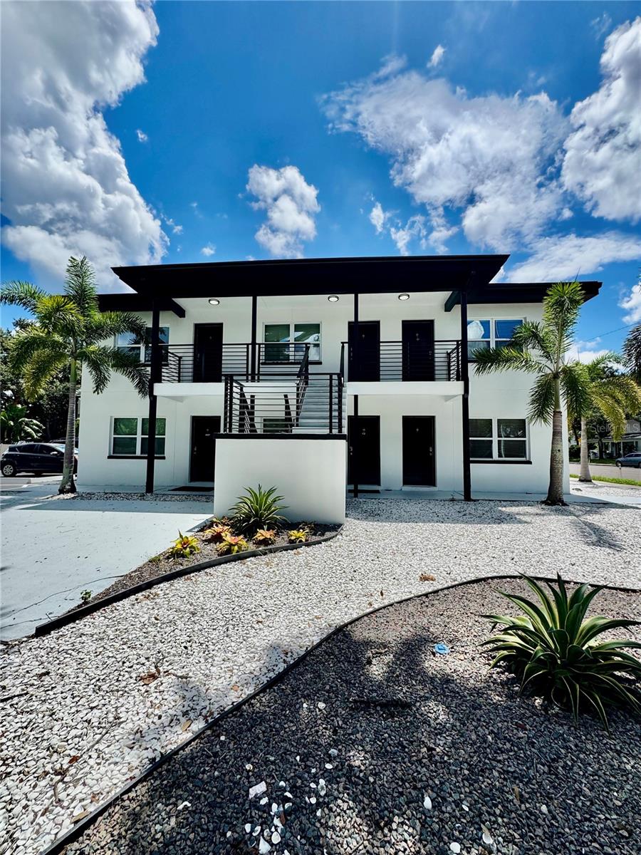 Details for 1921 Dr Martin Luther King Jr Street N, ST PETERSBURG, FL 33704