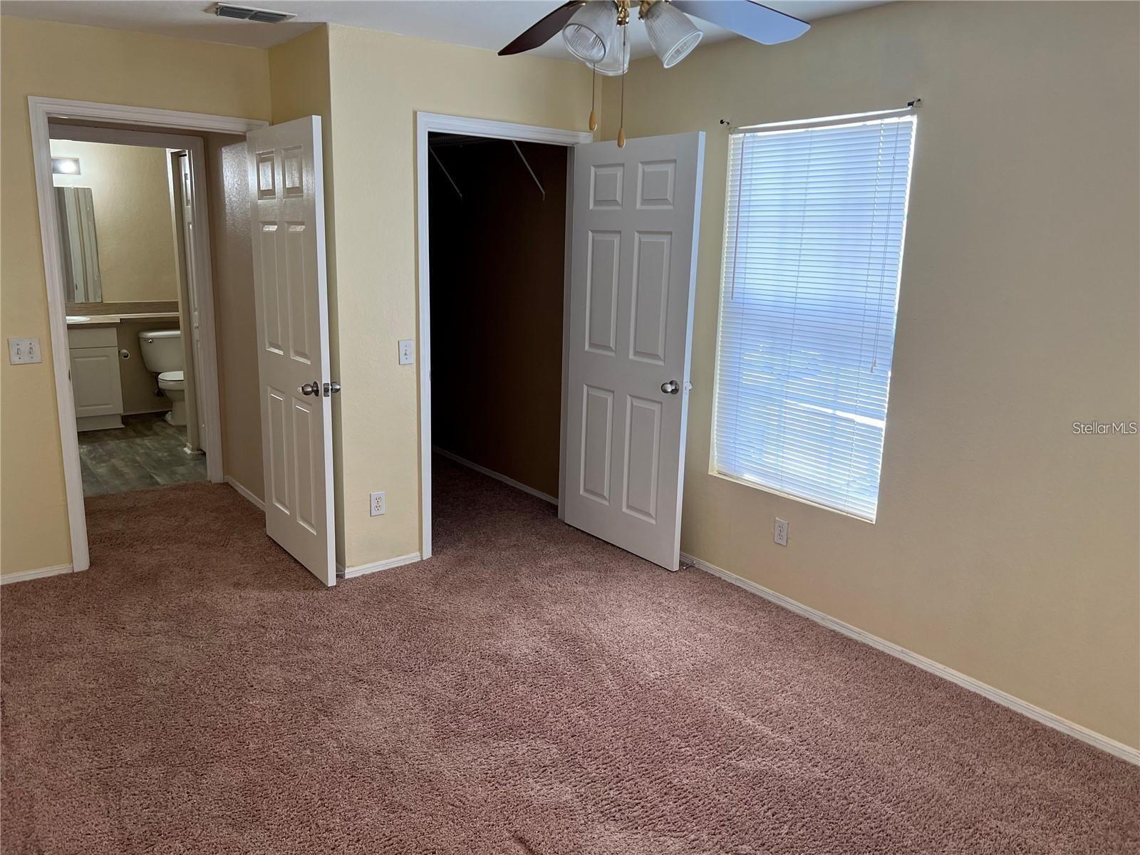 Listing photo id 9 for 36320 Stonewood Lane 202