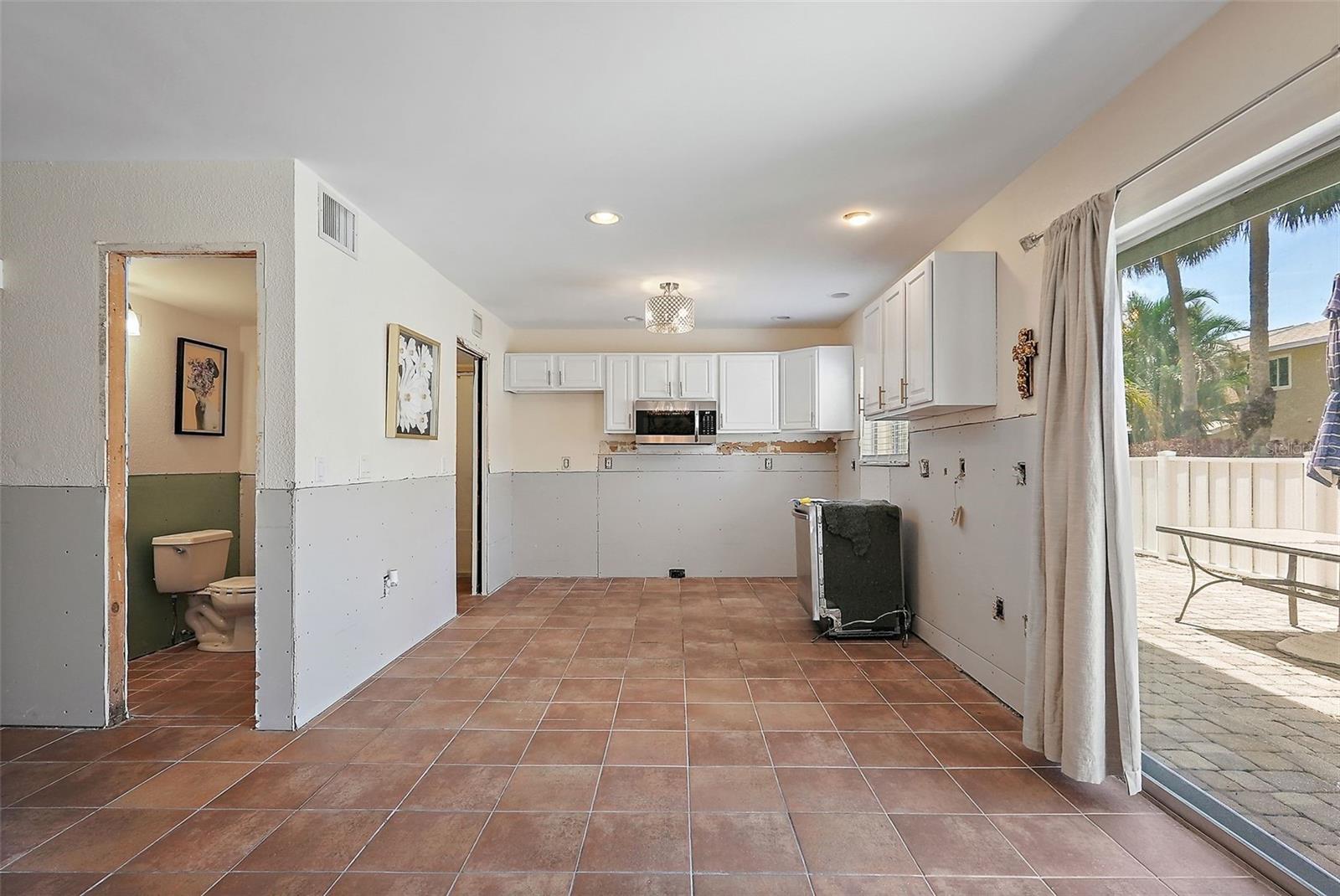 Image 9 of 46 For 6490 Cape Hatteras Way Ne 4