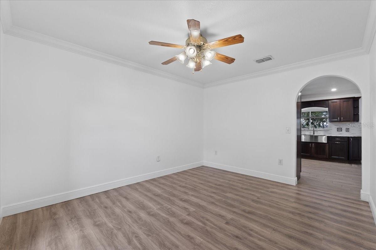 Image 12 of 31 For 1067 Ronlin Street