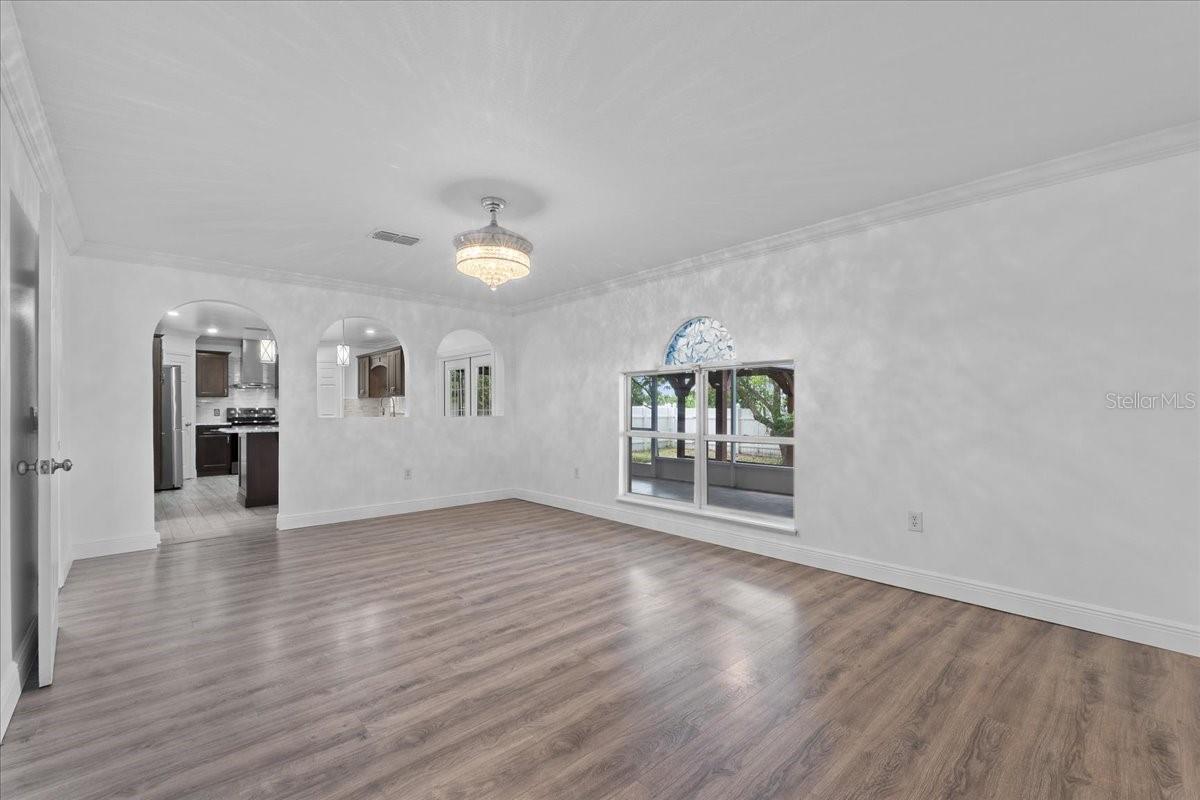 Image 14 of 31 For 1067 Ronlin Street