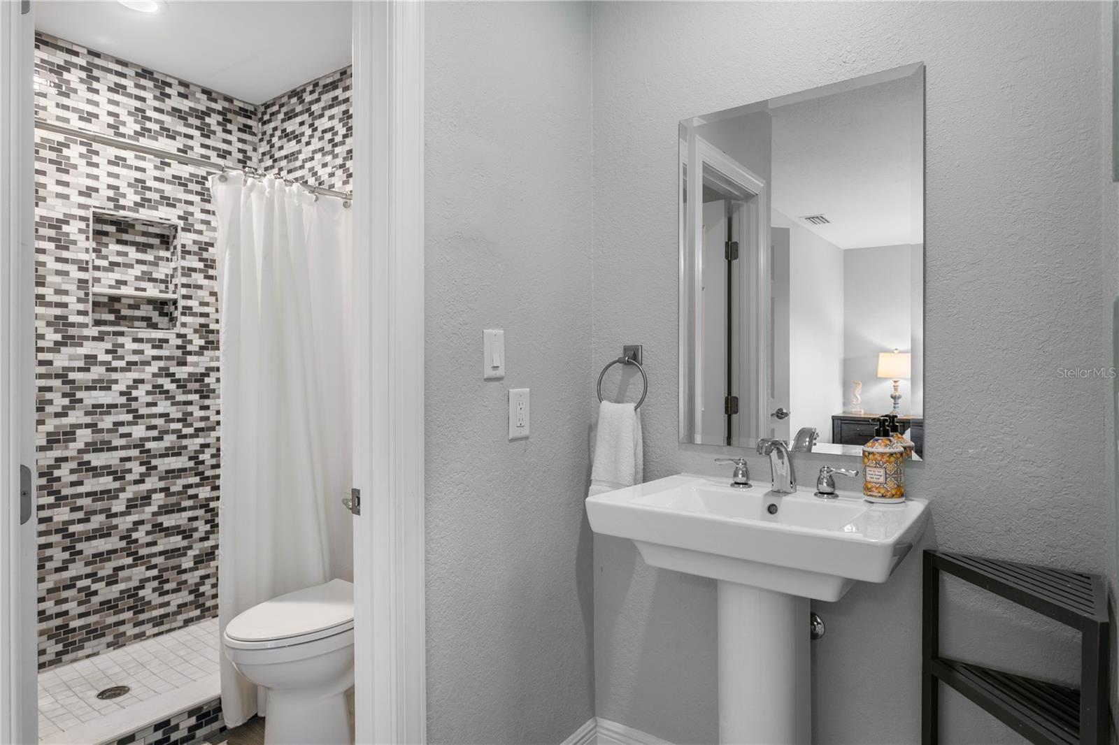 Image 12 of 52 For 103 14th Avenue