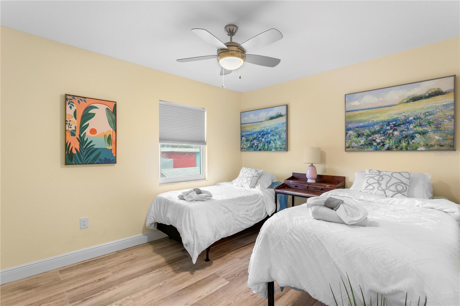Image 13 of 52 For 103 14th Avenue