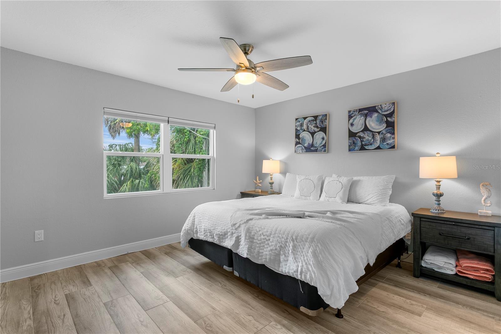 Image 9 of 52 For 103 14th Avenue