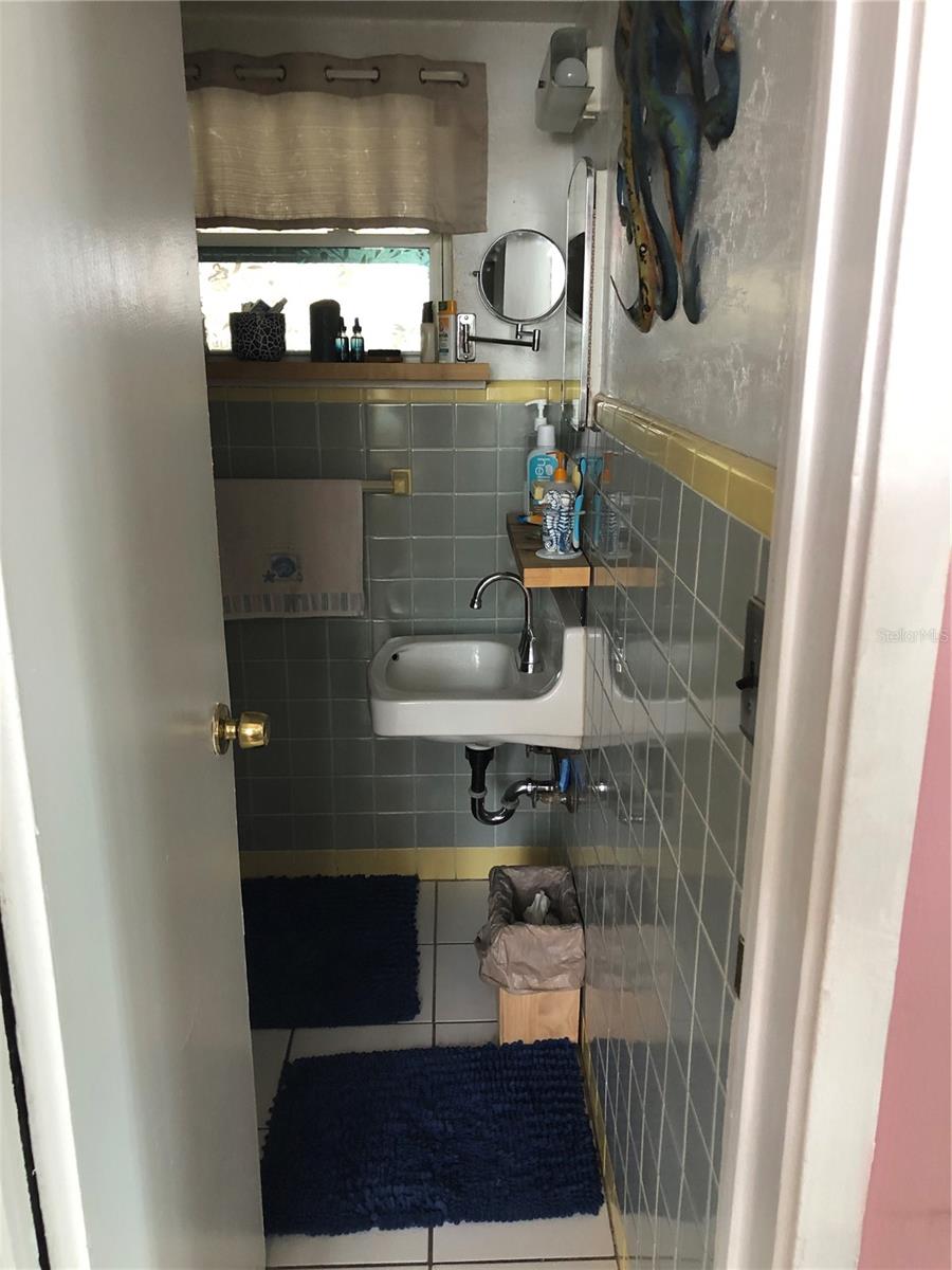 Image 15 of 17 For 416 Princess Street