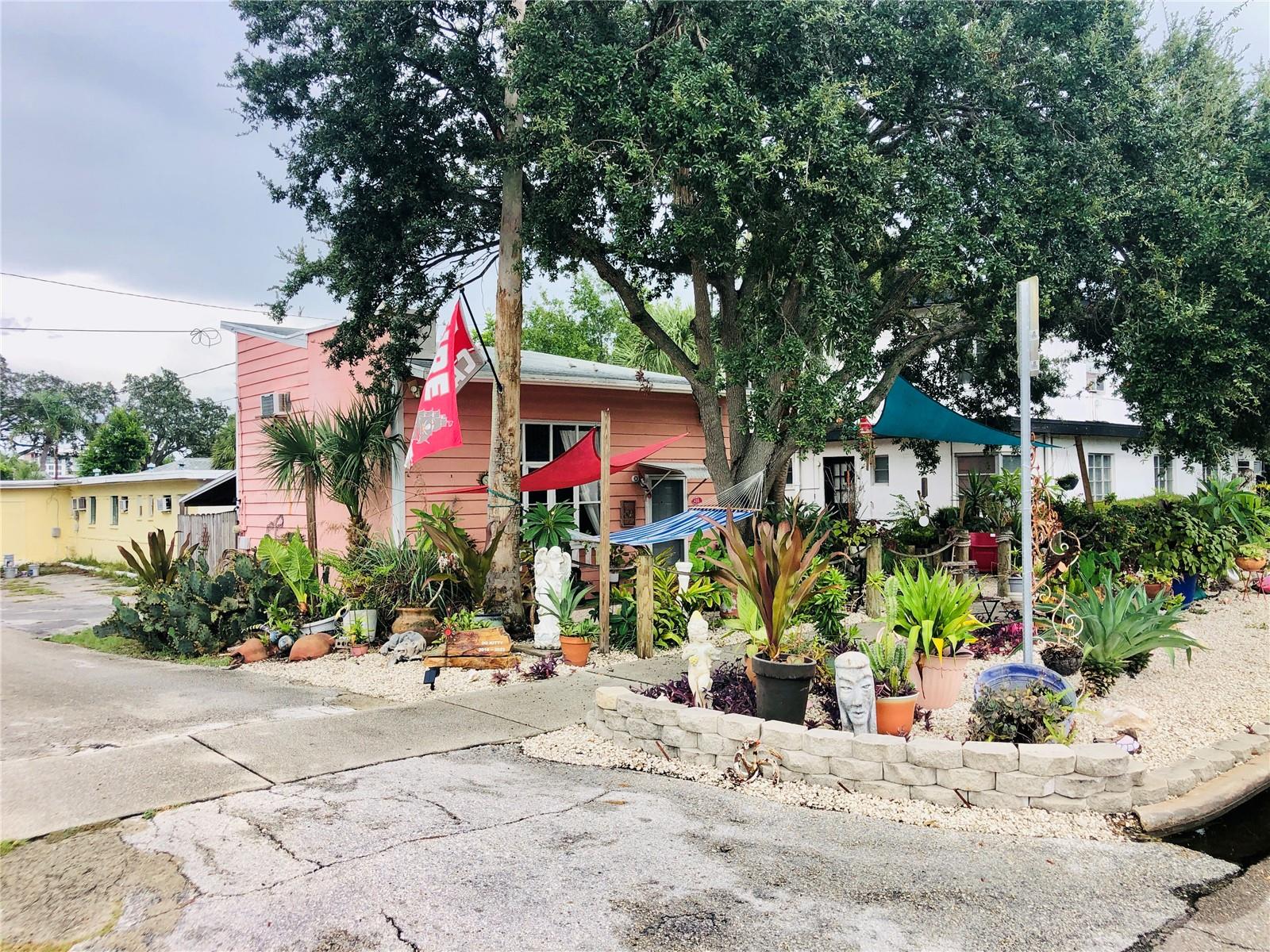 Image 4 of 17 For 416 Princess Street