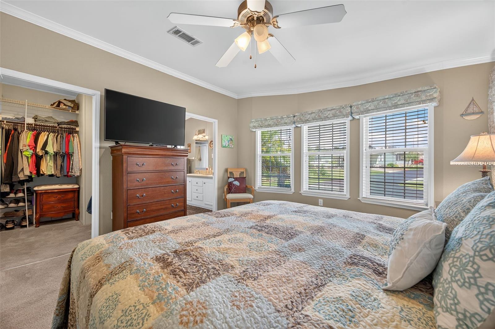Image 18 of 47 For 7149 Naranja Street