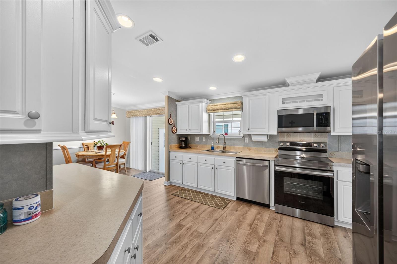 Image 23 of 47 For 7149 Naranja Street
