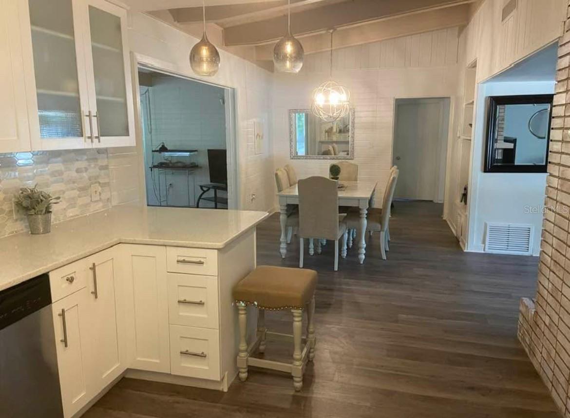 Image 11 of 32 For 813 22nd Street