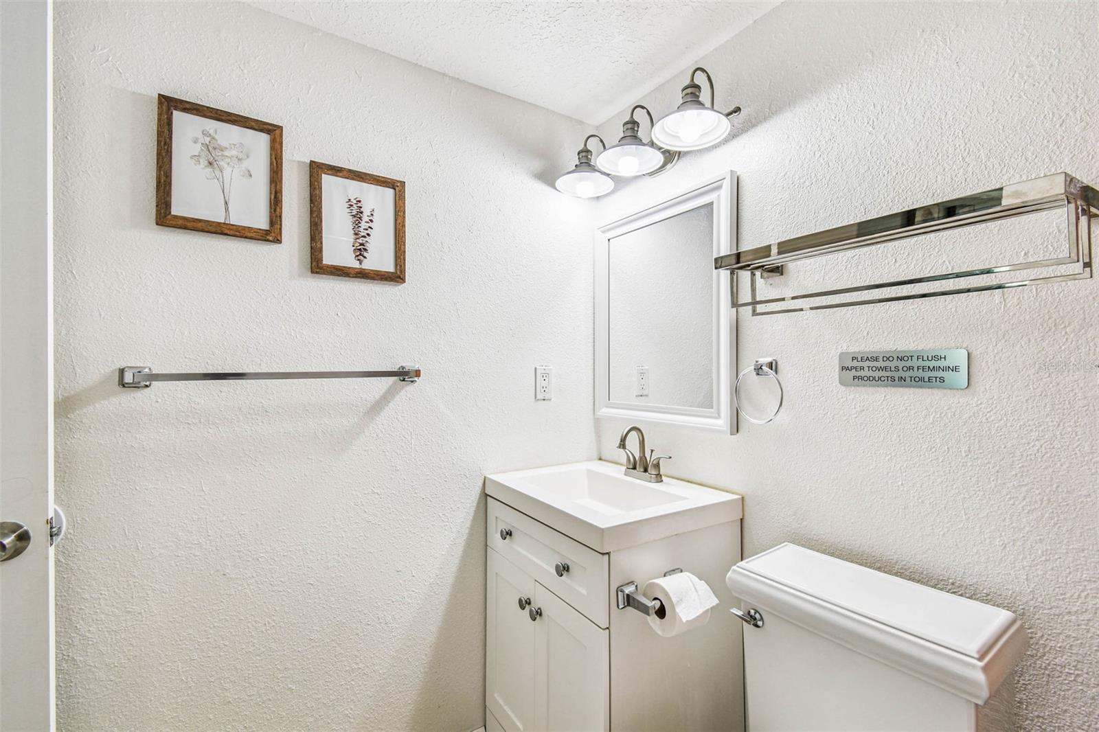 Image 33 of 97 For 4125 Dolphin Drive