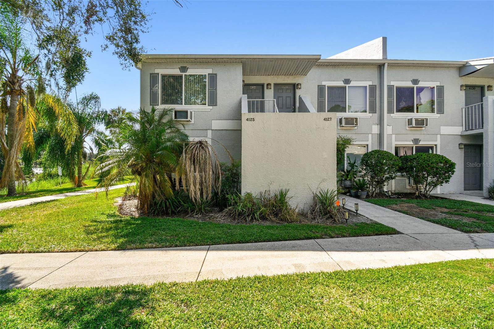 Image 37 of 97 For 4125 Dolphin Drive