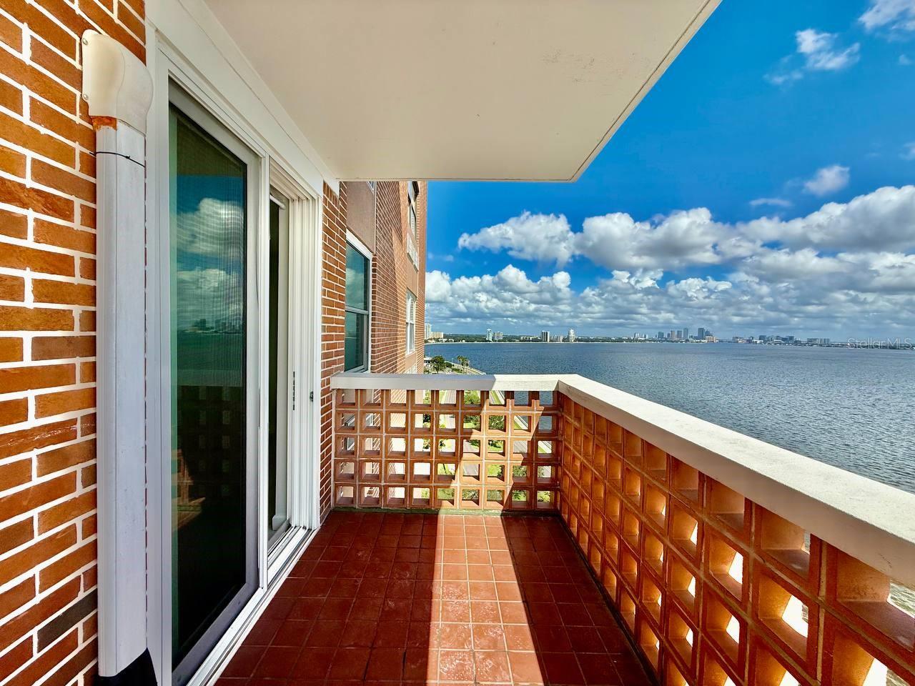 Image 21 of 28 For 4015 Bayshore Boulevard 15a