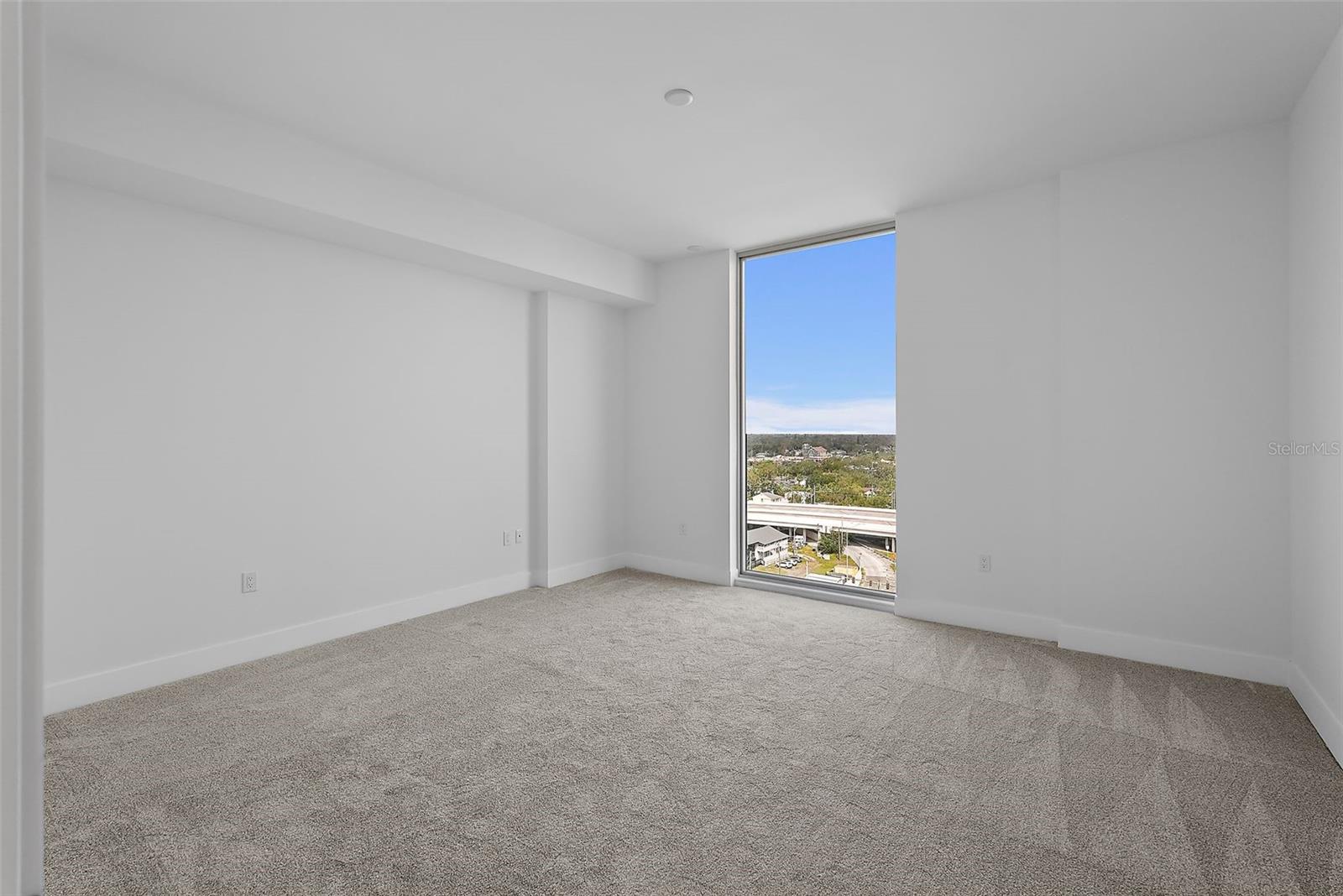 Image 9 of 34 For 777 3rd Avenue N 1203